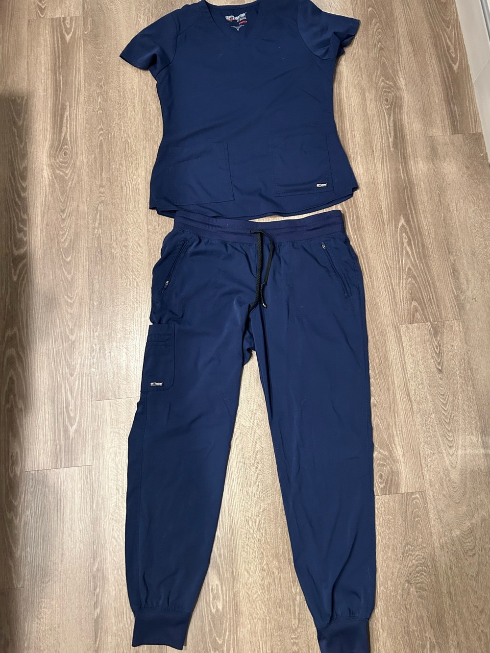 Greys Anatomy scrub set